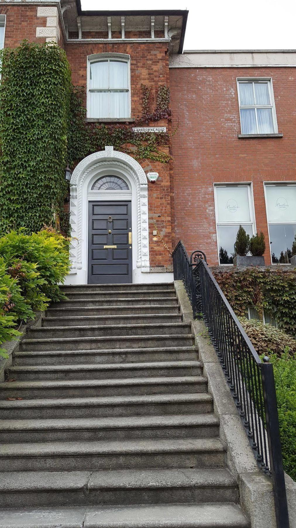 Butlers Townhouse Hotel Dublin Exterior photo