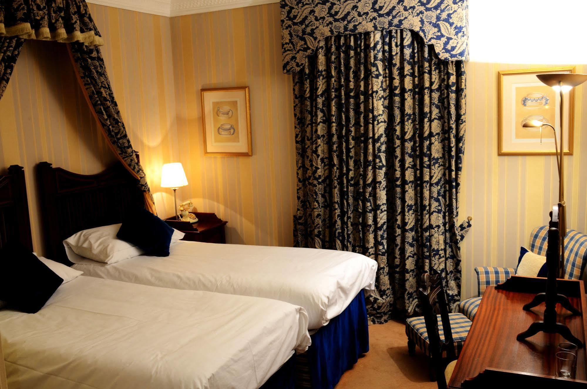 Butlers Townhouse Hotel Dublin Exterior photo